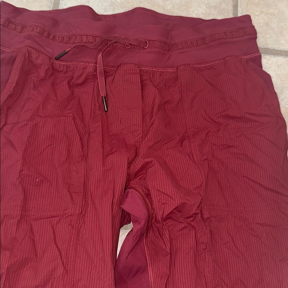 Lululemon Dance Studio Crop *25" - Picture 3 of 5